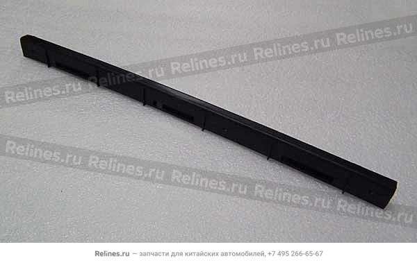 Guige shoe-rr bumper LH