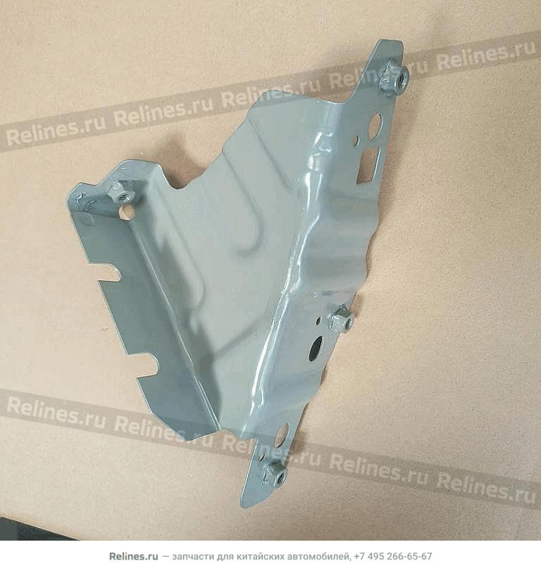 Кронштейн крыла переднего правого верхний