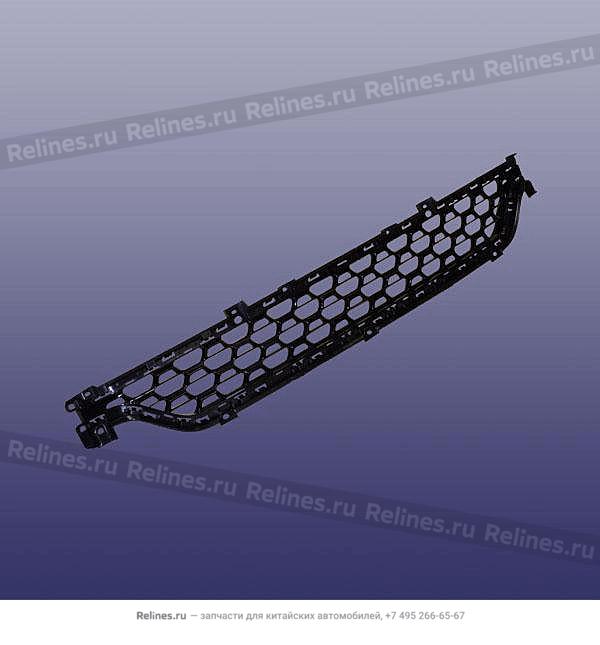 Решётка переднего бампера нижняя