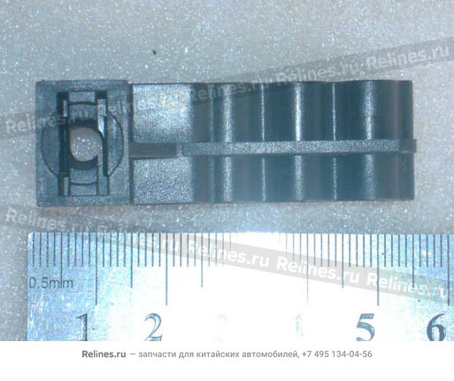 Держатель пластиковый трубки тормозной а (для 3 трубок) гребёнчатый на высокой ножке a - B3***56