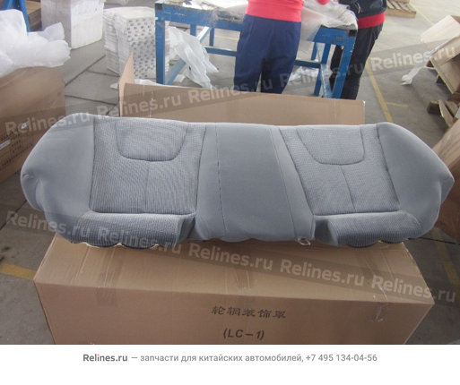 Rear seat cushion