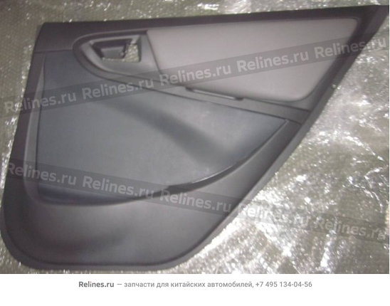 RR door interior trim board