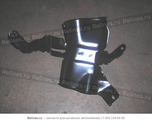 Fuel pipe guard plate assy