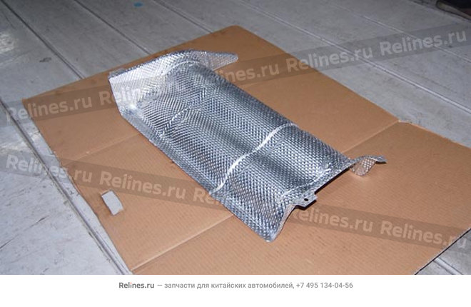 Heat insulation plate-fuel tank